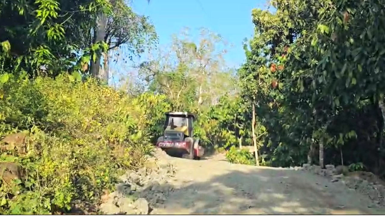 53 kilómetros más de caminos para los productores de Espaillat