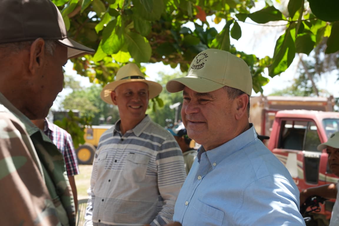 Ministro Francisco Oliverio Espaillat declara de alta prioridad el Proyecto La Cruz de Manzanillo y fortalece plan para expandir la producción agrícola