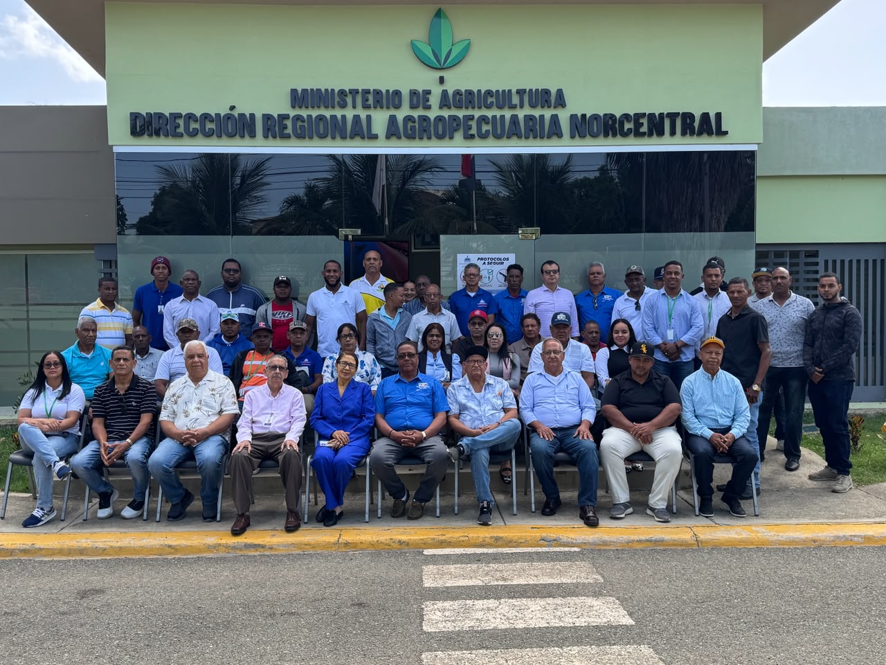 Ministerio de Agricultura capacita a productores y técnicos de La Vega sobre impacto del cambio climático en el sector agropecuario