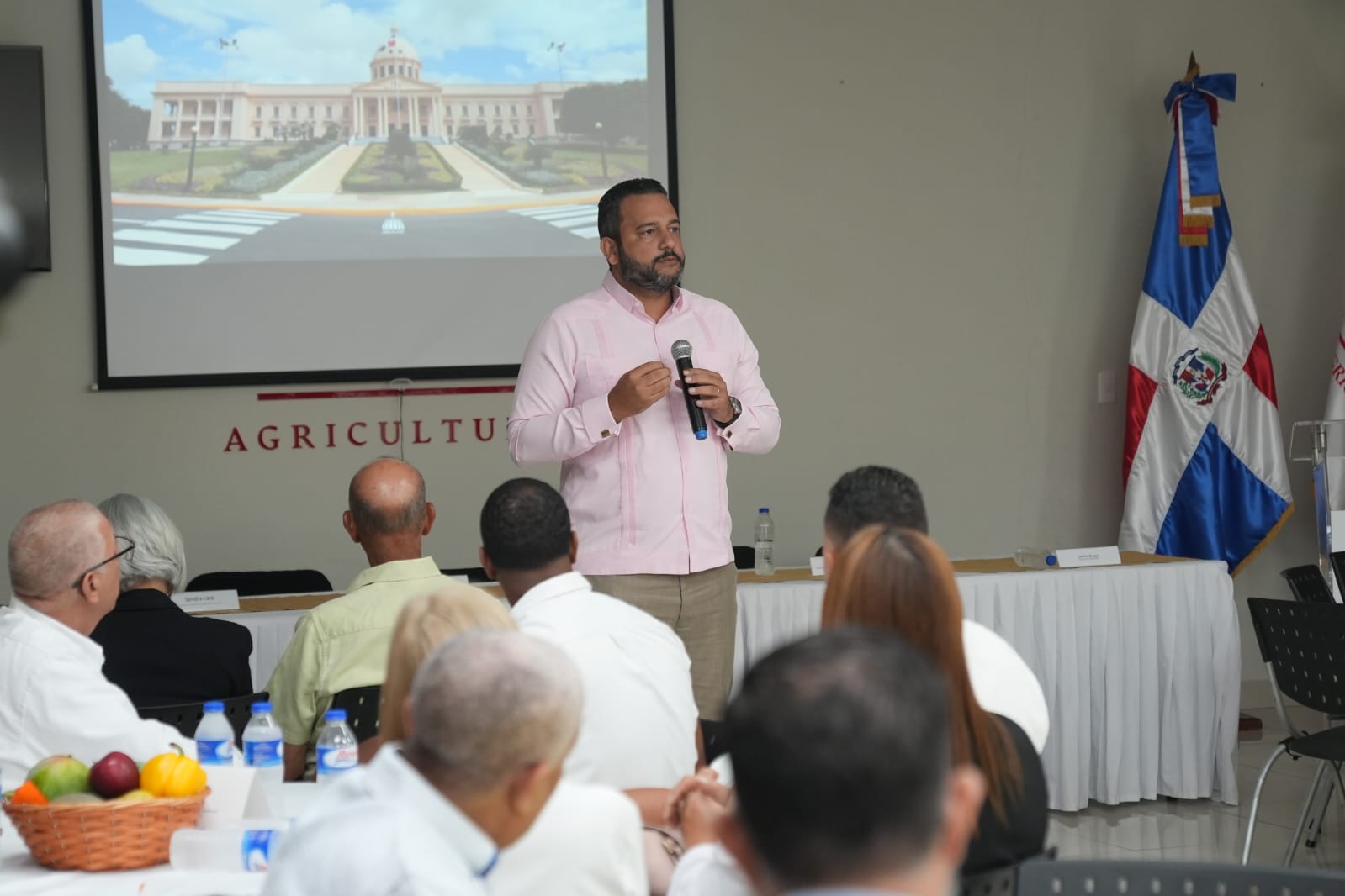 Agricultura traza prioridades para elevar la productividad agropecuaria en el Cibao Norte