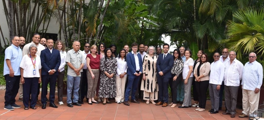 Agricultura y la Universidad de las Naciones Unidas trabajan en estrategia de resiliencia para los sectores de café, cacao y banano